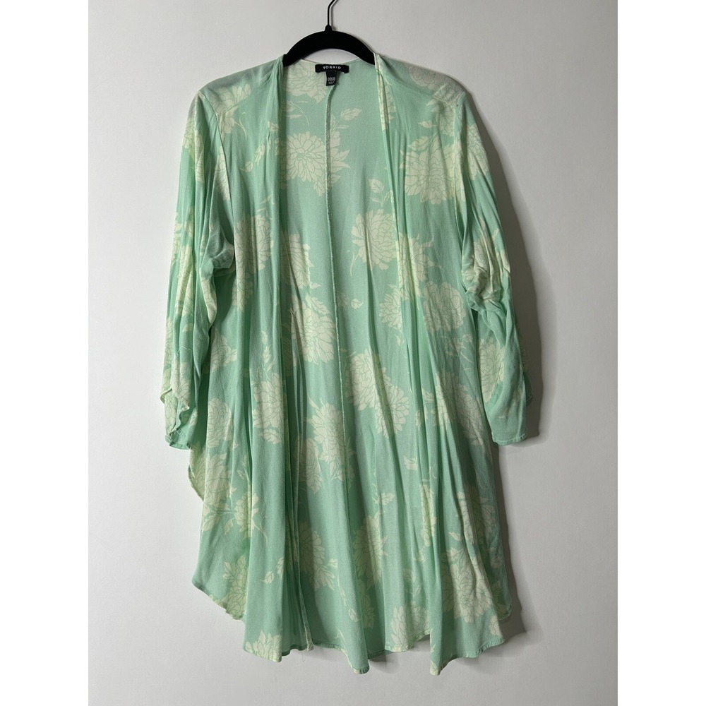 Torrid Women Size 00/0 Green Open Front 100% Rayon Floral Cardigan
